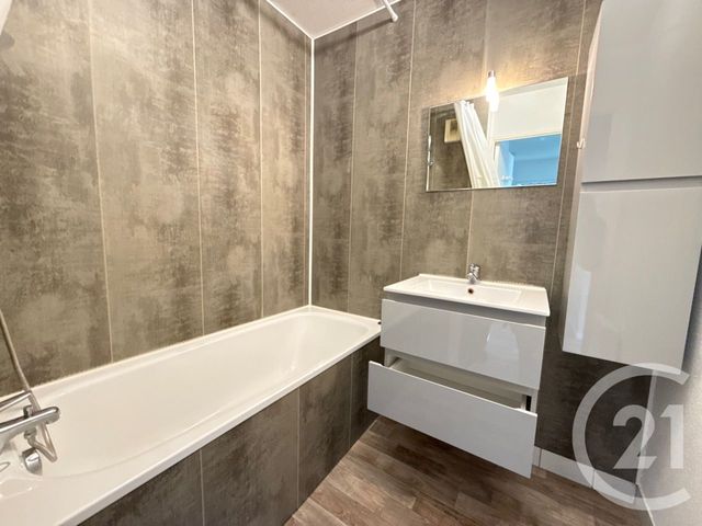 Appartement F2 bis à vendre - 3 pièces - 53.94 m2 - SENS - 89 - BOURGOGNE - Century 21 Martinot Immobilier