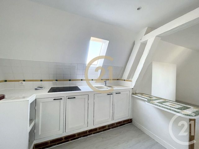 Appartement à louer - 2 pièces - 42.0 m2 - SENS - 89 - BOURGOGNE - Century 21 Martinot Immobilier