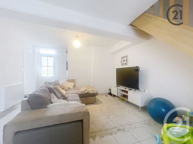 Appartement F3 à louer - 3 pièces - 73.0 m2 - ROSOY - 89 - BOURGOGNE - Century 21 Martinot Immobilier