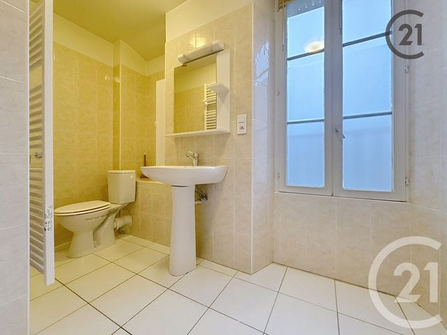 Appartement à louer - 2 pièces - 44.0 m2 - SENS - 89 - BOURGOGNE - Century 21 Martinot Immobilier