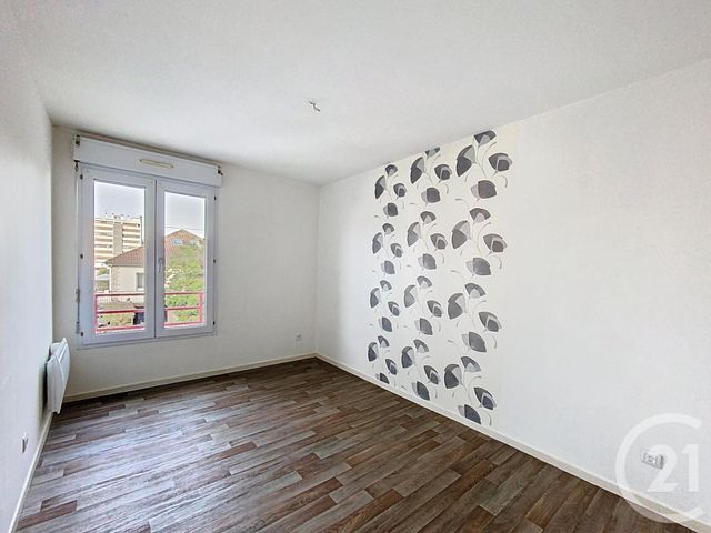 Appartement F3 à vendre - 3 pièces - 66.45 m2 - SENS - 89 - BOURGOGNE - Century 21 Martinot Immobilier