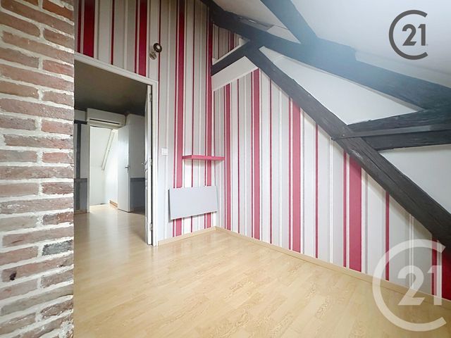 Appartement à louer - 3 pièces - 59.8 m2 - SENS - 89 - BOURGOGNE - Century 21 Martinot Immobilier