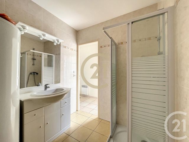 Appartement F2 à louer - 2 pièces - 46.0 m2 - SENS - 89 - BOURGOGNE - Century 21 Martinot Immobilier