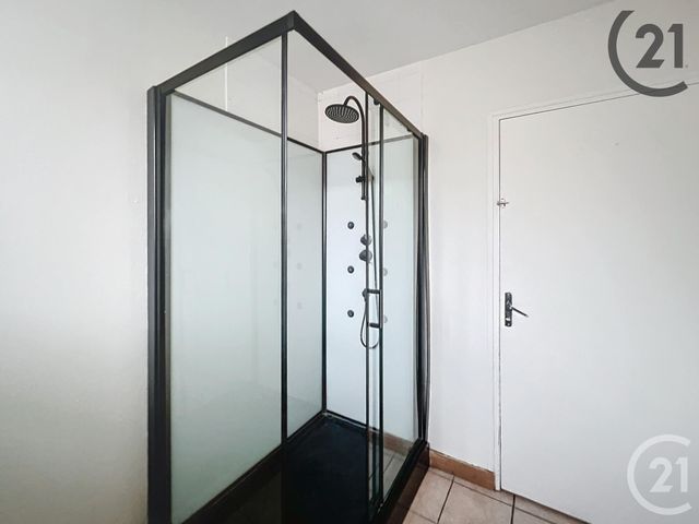 Appartement à louer - 4 pièces - 71.72 m2 - SENS - 89 - BOURGOGNE - Century 21 Martinot Immobilier