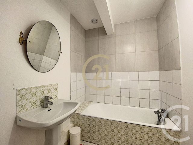 Appartement F3 à louer - 3 pièces - 71.54 m2 - PARON - 89 - BOURGOGNE - Century 21 Martinot Immobilier