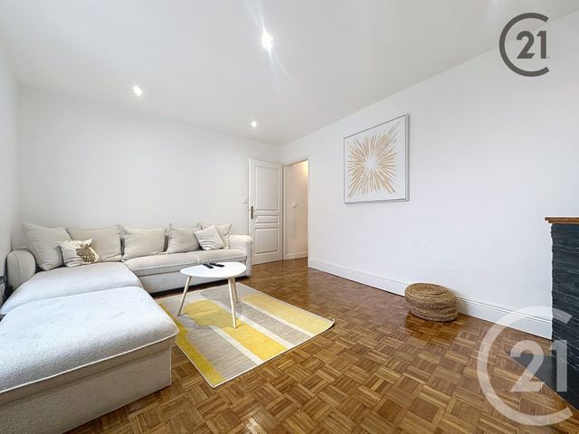 Appartement à louer - 3 pièces - 79.26 m2 - SENS - 89 - BOURGOGNE - Century 21 Martinot Immobilier