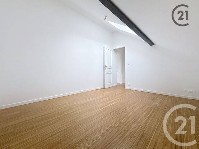 Appartement à louer - 4 pièces - 76.2 m2 - PARON - 89 - BOURGOGNE - Century 21 Martinot Immobilier