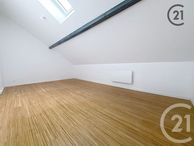 Appartement à louer - 4 pièces - 76.2 m2 - PARON - 89 - BOURGOGNE - Century 21 Martinot Immobilier