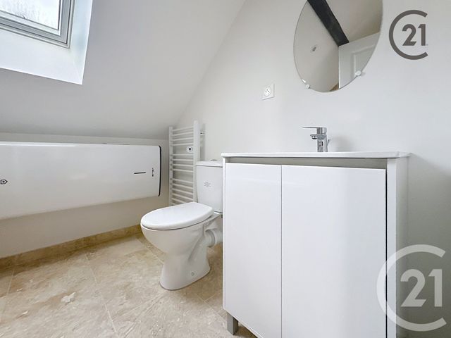 Appartement à louer - 4 pièces - 75.12 m2 - PARON - 89 - BOURGOGNE - Century 21 Martinot Immobilier