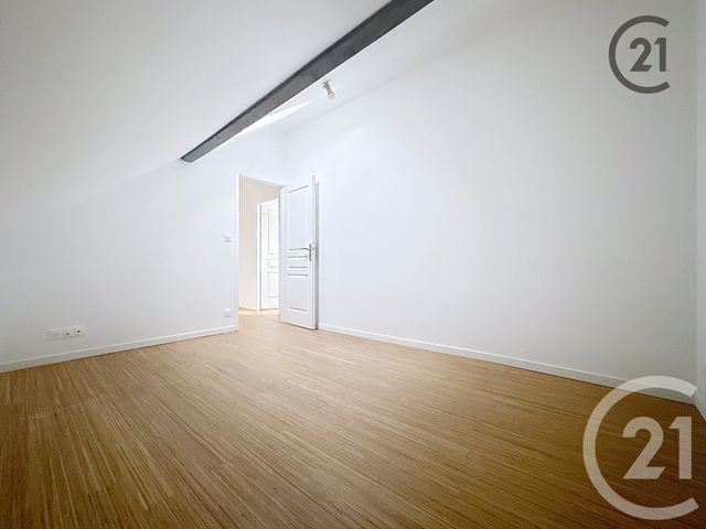 Appartement à louer - 4 pièces - 75.12 m2 - PARON - 89 - BOURGOGNE - Century 21 Martinot Immobilier