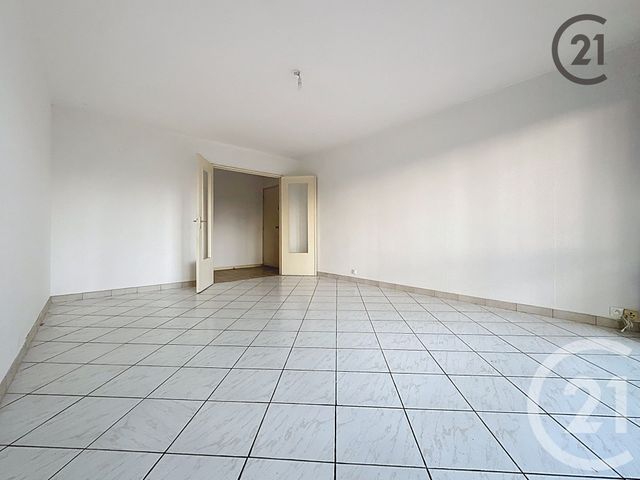 Appartement à louer - 3 pièces - 74.37 m2 - SENS - 89 - BOURGOGNE - Century 21 Martinot Immobilier