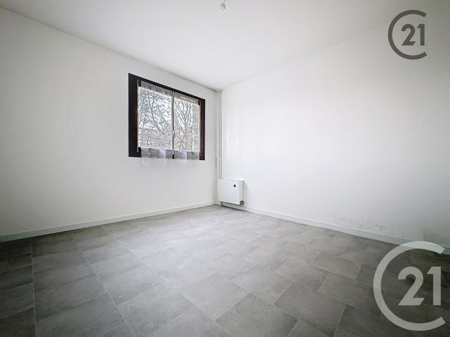 Appartement à louer - 3 pièces - 74.37 m2 - SENS - 89 - BOURGOGNE - Century 21 Martinot Immobilier