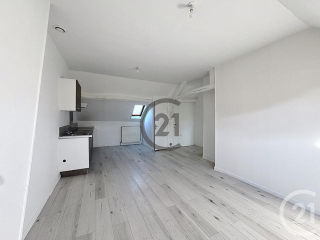 Appartement à louer - 2 pièces - 47.0 m2 - SENS - 89 - BOURGOGNE - Century 21 Martinot Immobilier