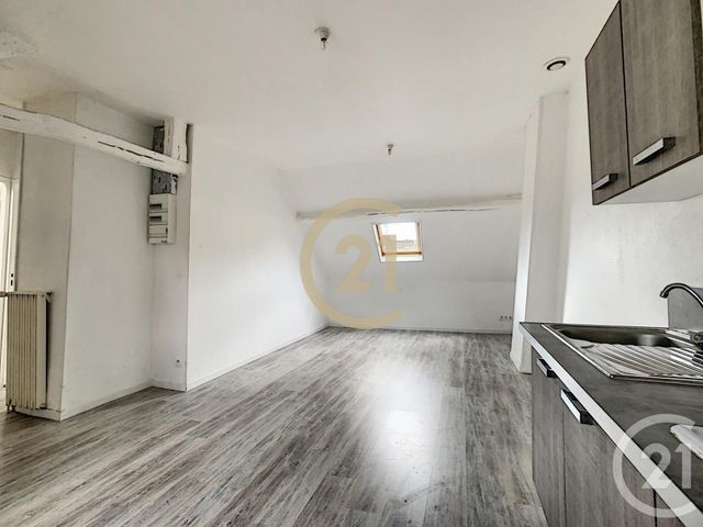 Appartement à louer - 2 pièces - 47.0 m2 - SENS - 89 - BOURGOGNE - Century 21 Martinot Immobilier