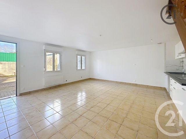 Appartement à louer - 2 pièces - 58.21 m2 - SENS - 89 - BOURGOGNE - Century 21 Martinot Immobilier