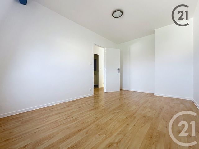 Appartement à louer - 2 pièces - 58.21 m2 - SENS - 89 - BOURGOGNE - Century 21 Martinot Immobilier