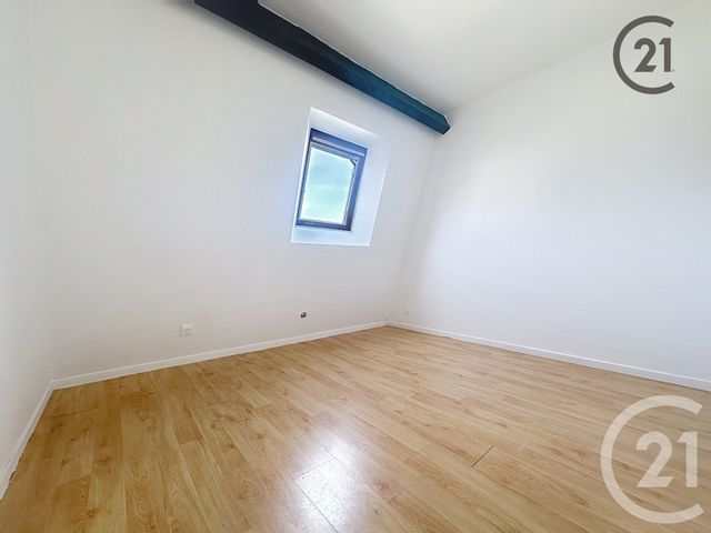 Appartement à louer - 2 pièces - 58.21 m2 - SENS - 89 - BOURGOGNE - Century 21 Martinot Immobilier