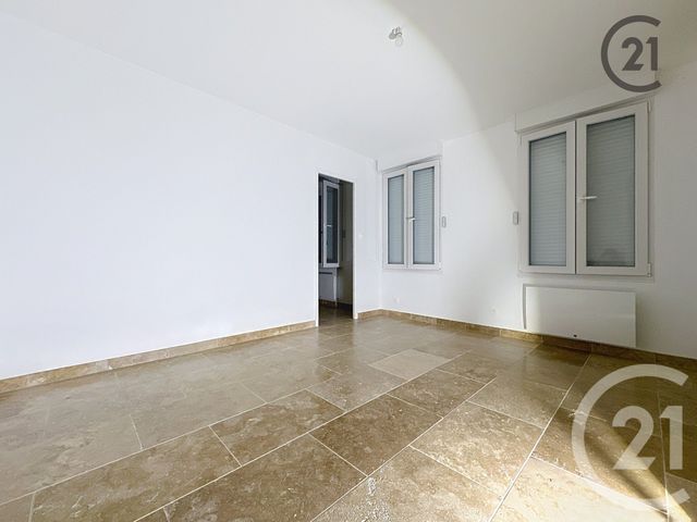 Appartement à louer - 2 pièces - 43.78 m2 - SENS - 89 - BOURGOGNE - Century 21 Martinot Immobilier