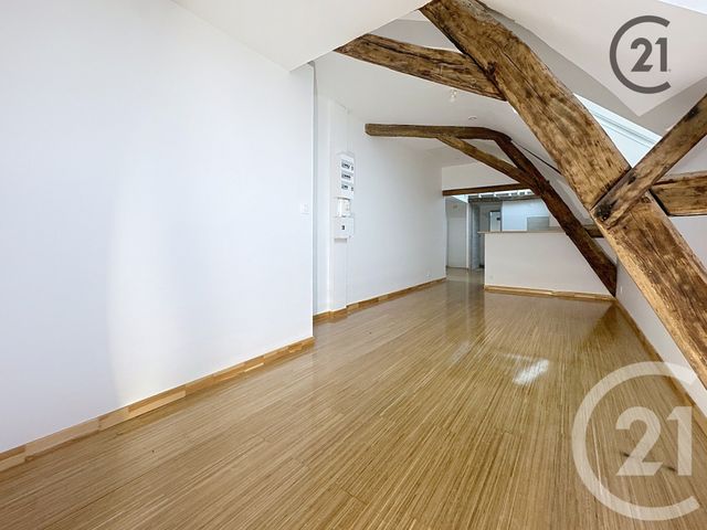 Appartement à louer - 2 pièces - 34.0 m2 - SENS - 89 - BOURGOGNE - Century 21 Martinot Immobilier