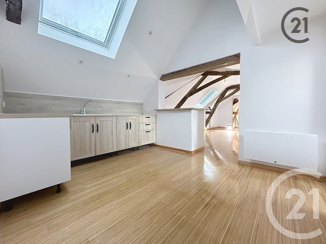 Appartement à louer - 2 pièces - 34.0 m2 - SENS - 89 - BOURGOGNE - Century 21 Martinot Immobilier