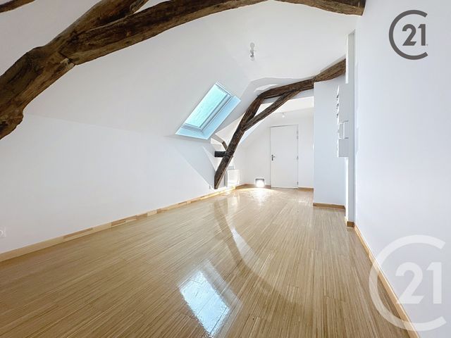 Appartement à louer - 2 pièces - 34.0 m2 - SENS - 89 - BOURGOGNE - Century 21 Martinot Immobilier