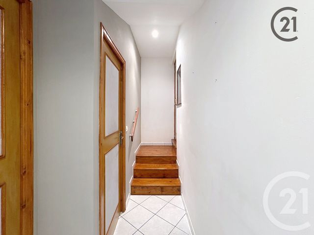 Appartement F2 à louer - 2 pièces - 72.0 m2 - SENS - 89 - BOURGOGNE - Century 21 Martinot Immobilier