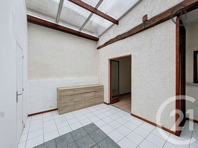 Appartement F2 à louer - 2 pièces - 72.0 m2 - SENS - 89 - BOURGOGNE - Century 21 Martinot Immobilier