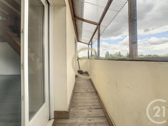 Appartement F4 à louer - 4 pièces - 69.5 m2 - PONT SUR YONNE - 89 - BOURGOGNE - Century 21 Martinot Immobilier