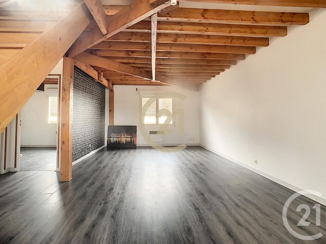 Appartement F4 à louer - 4 pièces - 69.5 m2 - PONT SUR YONNE - 89 - BOURGOGNE - Century 21 Martinot Immobilier