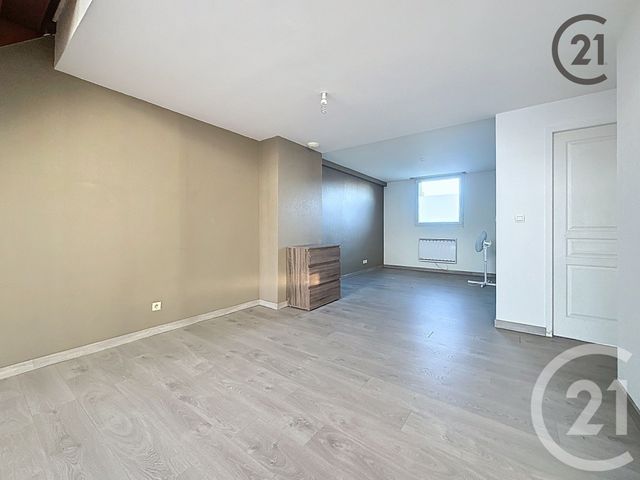 Appartement F4 à louer - 4 pièces - 99.0 m2 - SENS - 89 - BOURGOGNE - Century 21 Martinot Immobilier