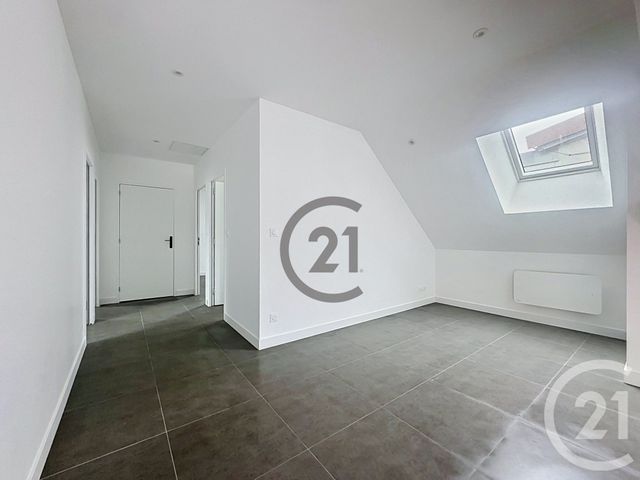 Appartement à louer - 4 pièces - 100.98 m2 - ST CLEMENT - 89 - BOURGOGNE - Century 21 Martinot Immobilier