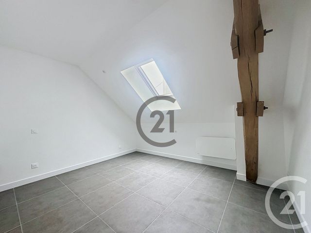 Appartement à louer - 4 pièces - 100.98 m2 - ST CLEMENT - 89 - BOURGOGNE - Century 21 Martinot Immobilier