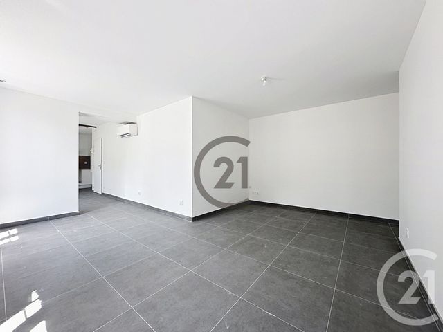 Appartement à louer - 3 pièces - 66.59 m2 - ST CLEMENT - 89 - BOURGOGNE - Century 21 Martinot Immobilier