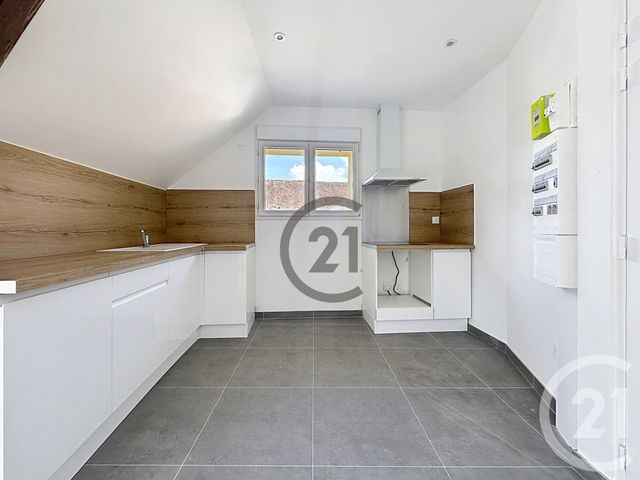 Appartement à louer - 3 pièces - 66.59 m2 - ST CLEMENT - 89 - BOURGOGNE - Century 21 Martinot Immobilier