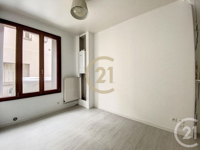 Appartement F2 à louer - 2 pièces - 38.5 m2 - SENS - 89 - BOURGOGNE - Century 21 Martinot Immobilier