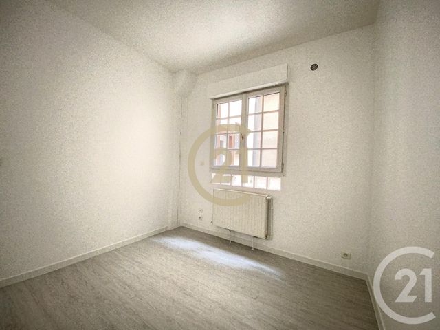 Appartement F2 à louer - 2 pièces - 38.5 m2 - SENS - 89 - BOURGOGNE - Century 21 Martinot Immobilier