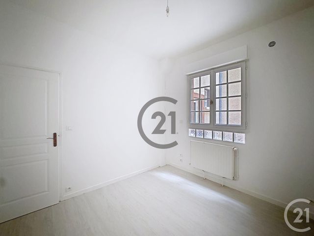 Appartement F2 à louer - 2 pièces - 38.5 m2 - SENS - 89 - BOURGOGNE - Century 21 Martinot Immobilier