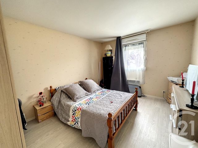 Appartement F2 à vendre - 2 pièces - 47.58 m2 - VILLENEUVE SUR YONNE - 89 - BOURGOGNE - Century 21 Martinot Immobilier