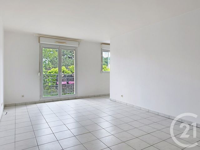 Appartement F2 à vendre - 2 pièces - 47.58 m2 - VILLENEUVE SUR YONNE - 89 - BOURGOGNE - Century 21 Martinot Immobilier