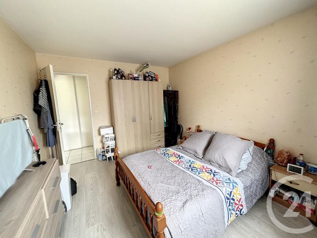 Appartement F2 à vendre - 2 pièces - 47.58 m2 - VILLENEUVE SUR YONNE - 89 - BOURGOGNE - Century 21 Martinot Immobilier