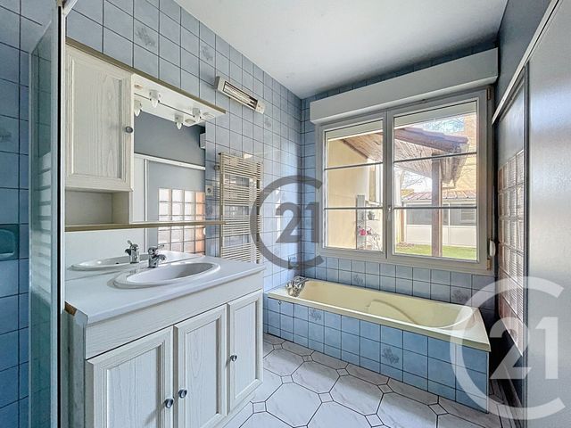 maison à vendre - 4 pièces - 137.0 m2 - SENS - 89 - BOURGOGNE - Century 21 Martinot Immobilier