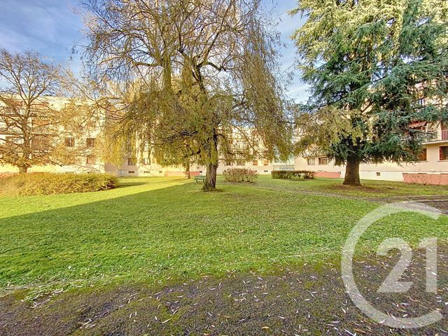 Appartement F2 à louer - 2 pièces - 52.53 m2 - ST CLEMENT - 89 - BOURGOGNE - Century 21 Martinot Immobilier
