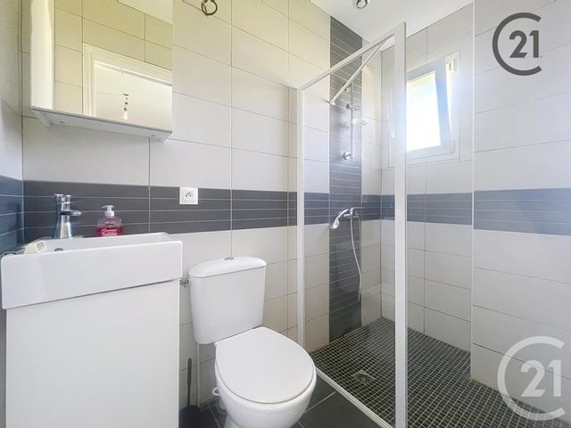 Appartement F1 à louer - 1 pièce - 21.0 m2 - FONTAINE LA GAILLARDE - 89 - BOURGOGNE - Century 21 Martinot Immobilier