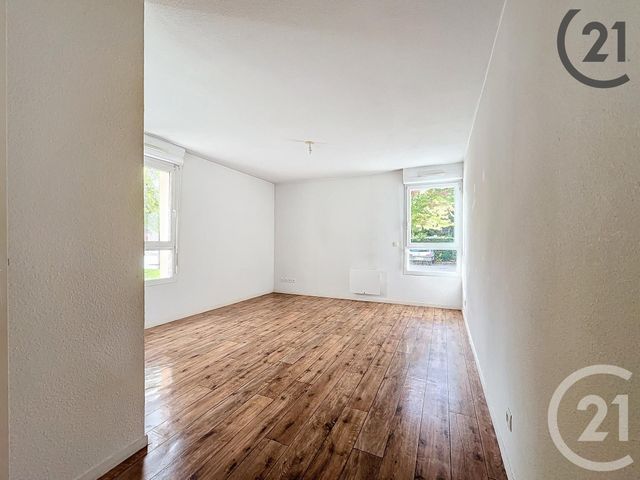 Appartement F1 à louer - 1 pièce - 30.0 m2 - SENS - 89 - BOURGOGNE - Century 21 Martinot Immobilier