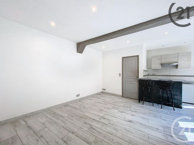 Appartement Studio à louer - 1 pièce - 27.0 m2 - SENS - 89 - BOURGOGNE - Century 21 Martinot Immobilier