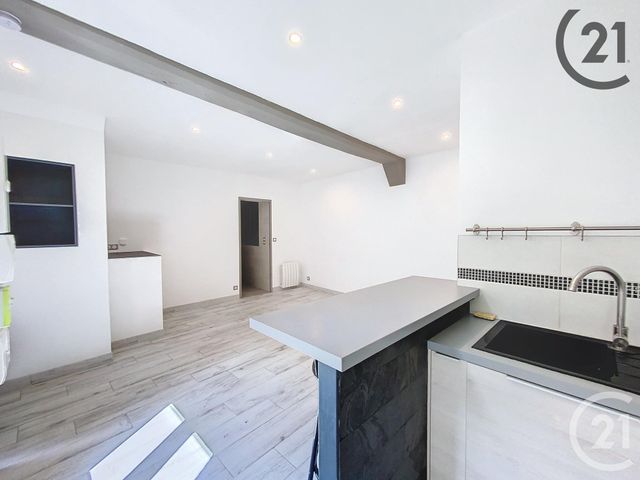 Appartement Studio à louer - 1 pièce - 27.0 m2 - SENS - 89 - BOURGOGNE - Century 21 Martinot Immobilier