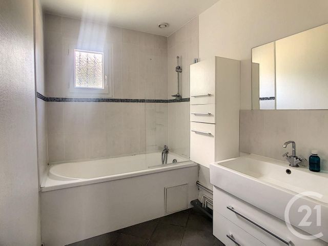 maison à louer - 4 pièces - 70.0 m2 - SOUCY - 89 - BOURGOGNE - Century 21 Martinot Immobilier