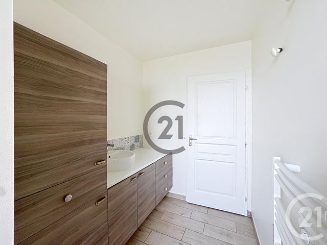 maison à louer - 6 pièces - 130.0 m2 - LES CLERIMOIS - 89 - BOURGOGNE - Century 21 Martinot Immobilier