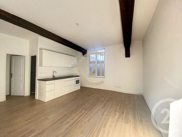 Appartement à louer - 2 pièces - 49.0 m2 - SENS - 89 - BOURGOGNE - Century 21 Martinot Immobilier