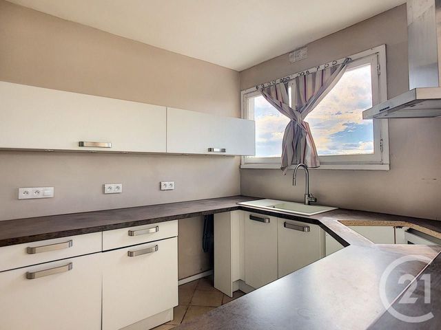 Appartement F3 à vendre - 3 pièces - 95.02 m2 - SENS - 89 - BOURGOGNE - Century 21 Martinot Immobilier